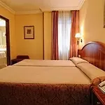 Alisi Hotel 2*