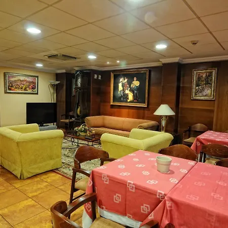 Alisi Отель Аранда-де-Дуэро