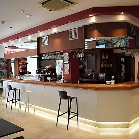 阿里斯酒店 阿兰达德杜洛