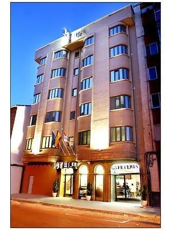 阿里斯酒店