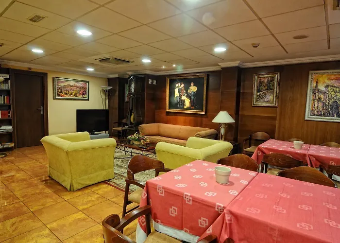 Alisi ホテル アランダ・デ・ドゥエロ