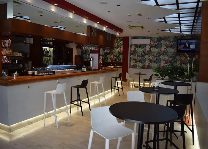 Alisi ホテル アランダ・デ・ドゥエロ